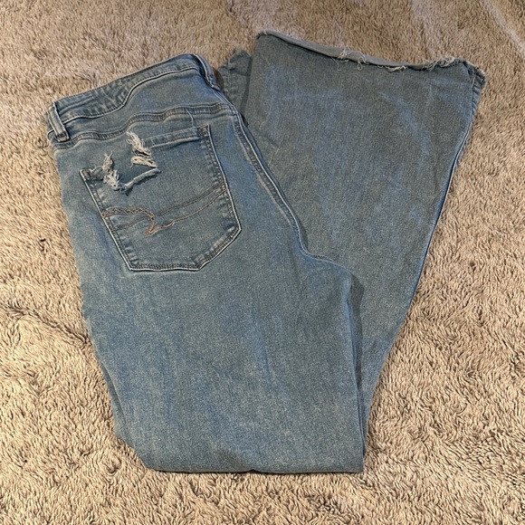 American Eagle Outfitters Light Blue Flare Jeans - Picture 5 of 5
